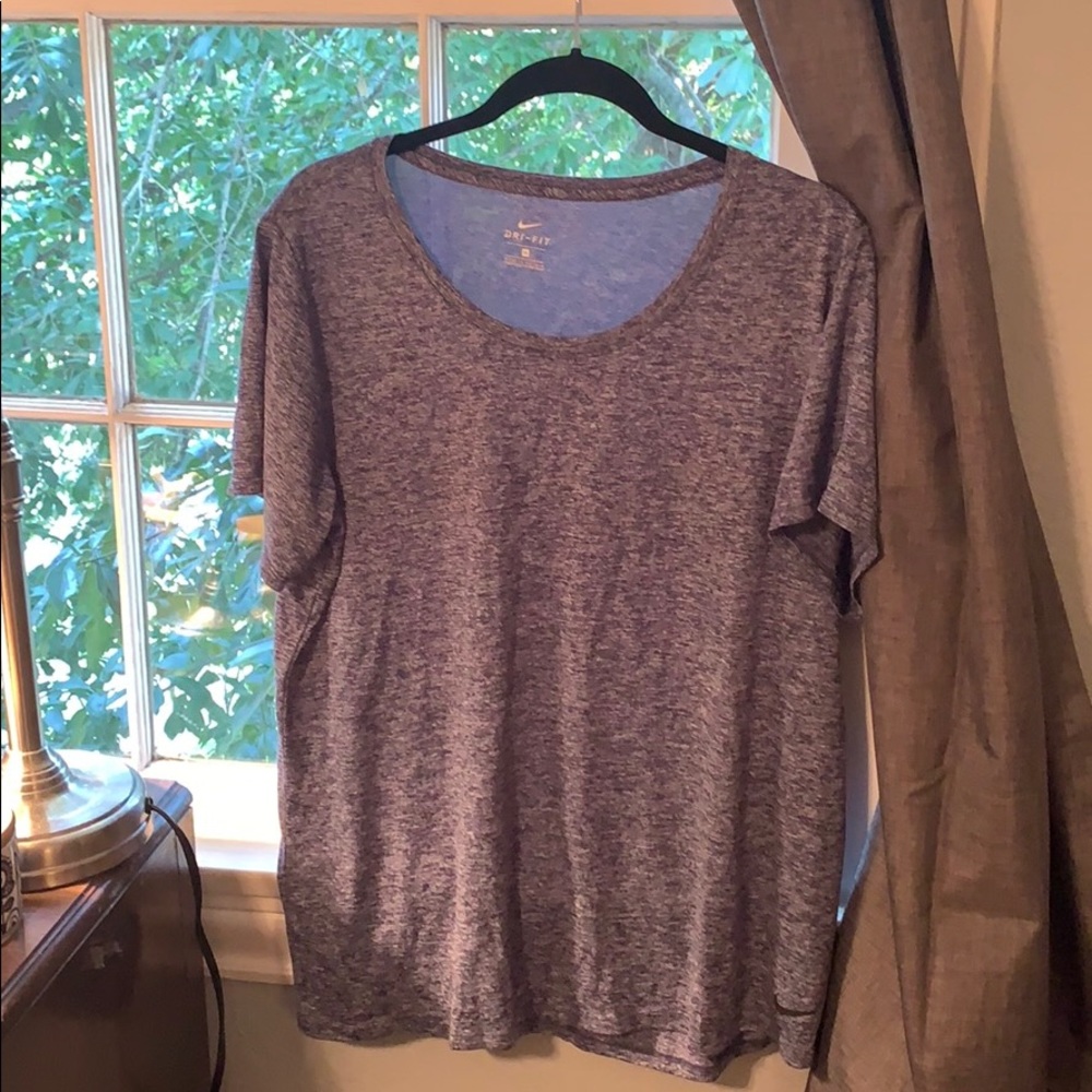 Nike dry-fit tee